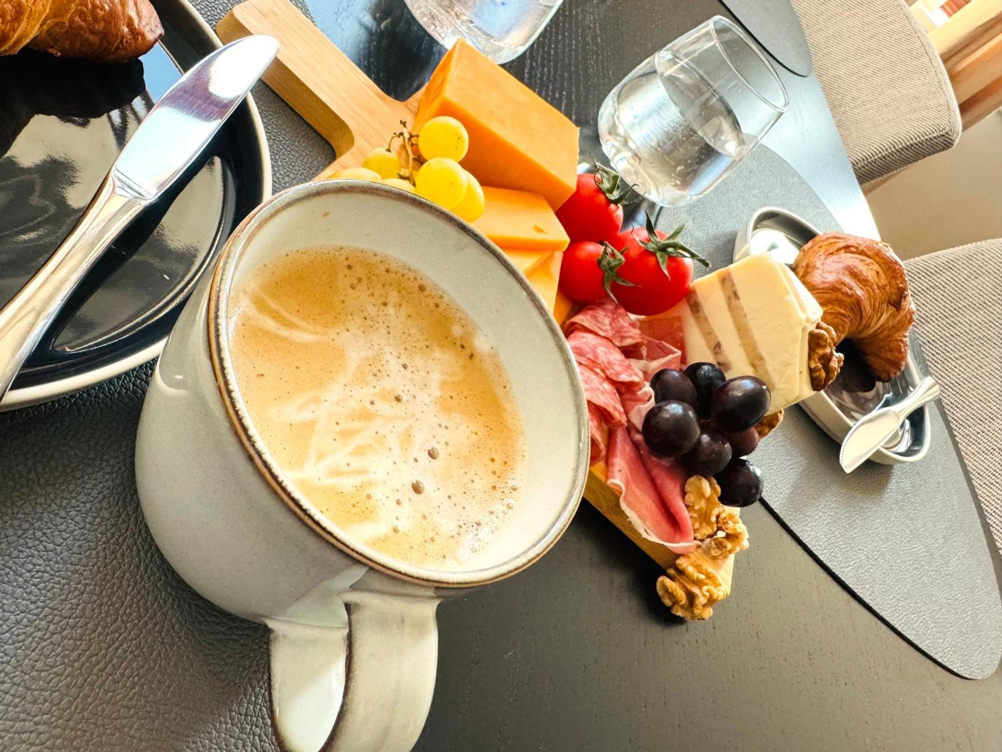 Superhosts Zentrum - Parkplatz - Badewanne - Netflix - Kaffee BRE Esterno foto